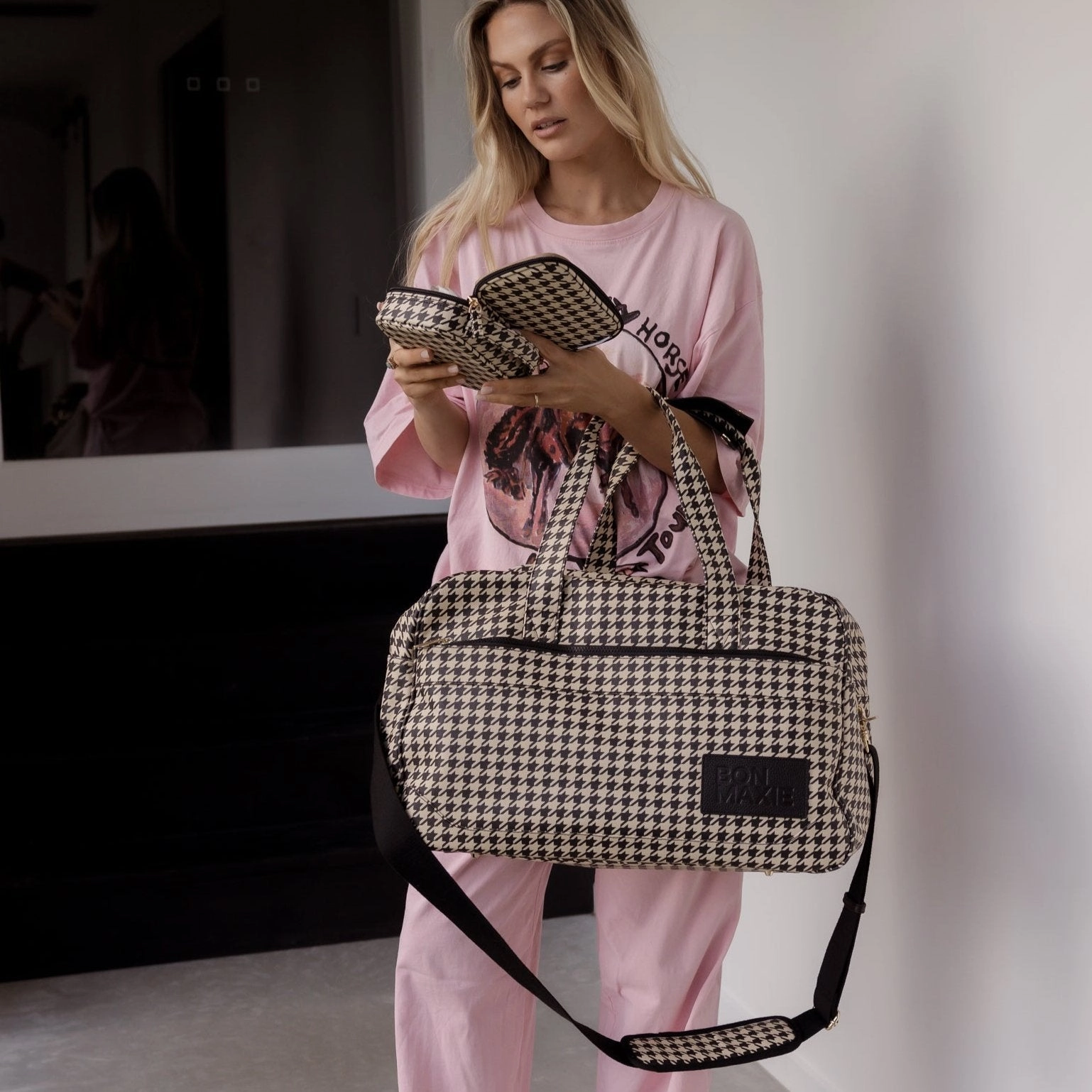 Bon Voyage Weekender Bag -- Houndstooth