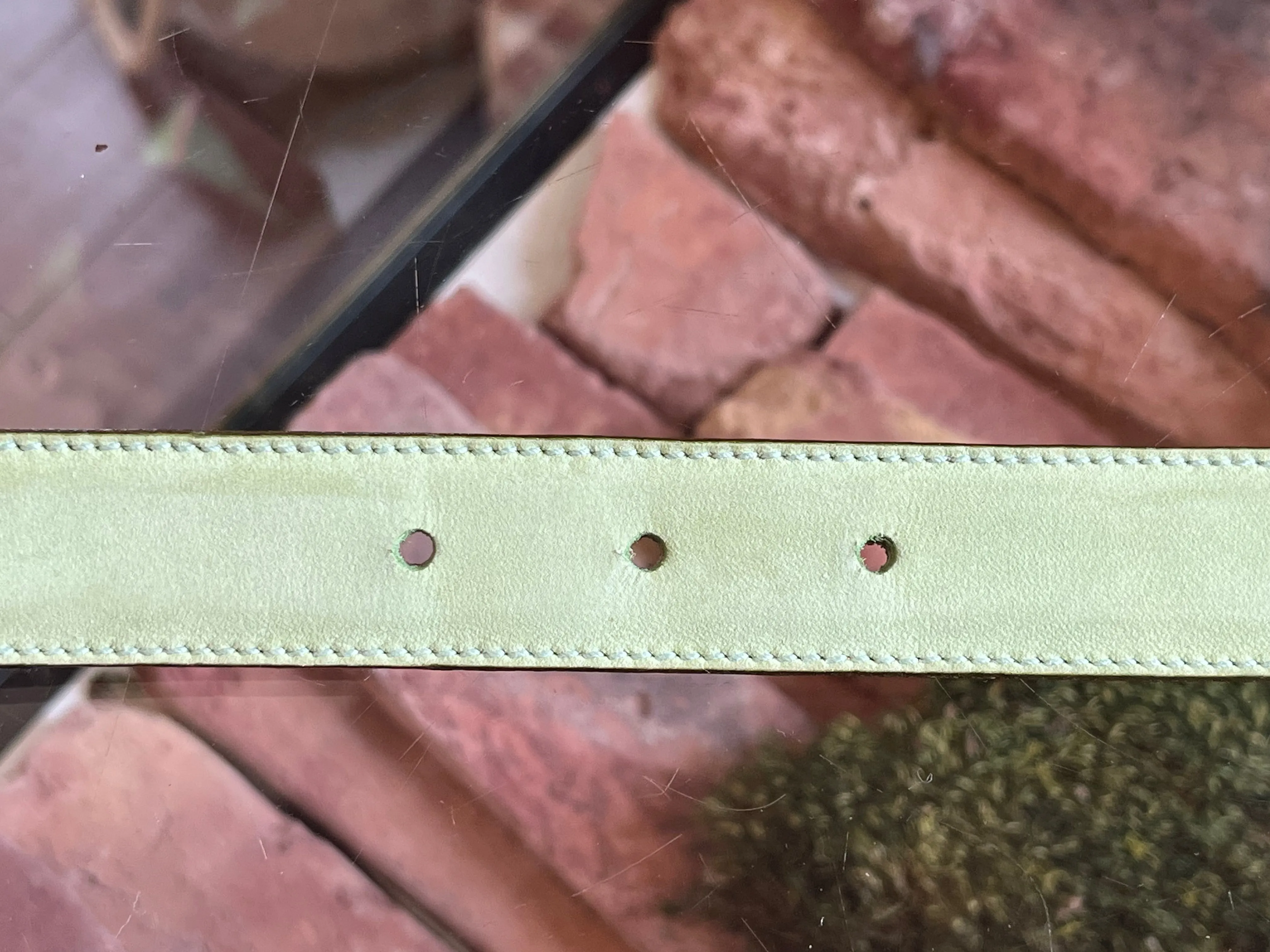 FERRAGAMO Green Suede Gancini Thin Belt Sz 70/28