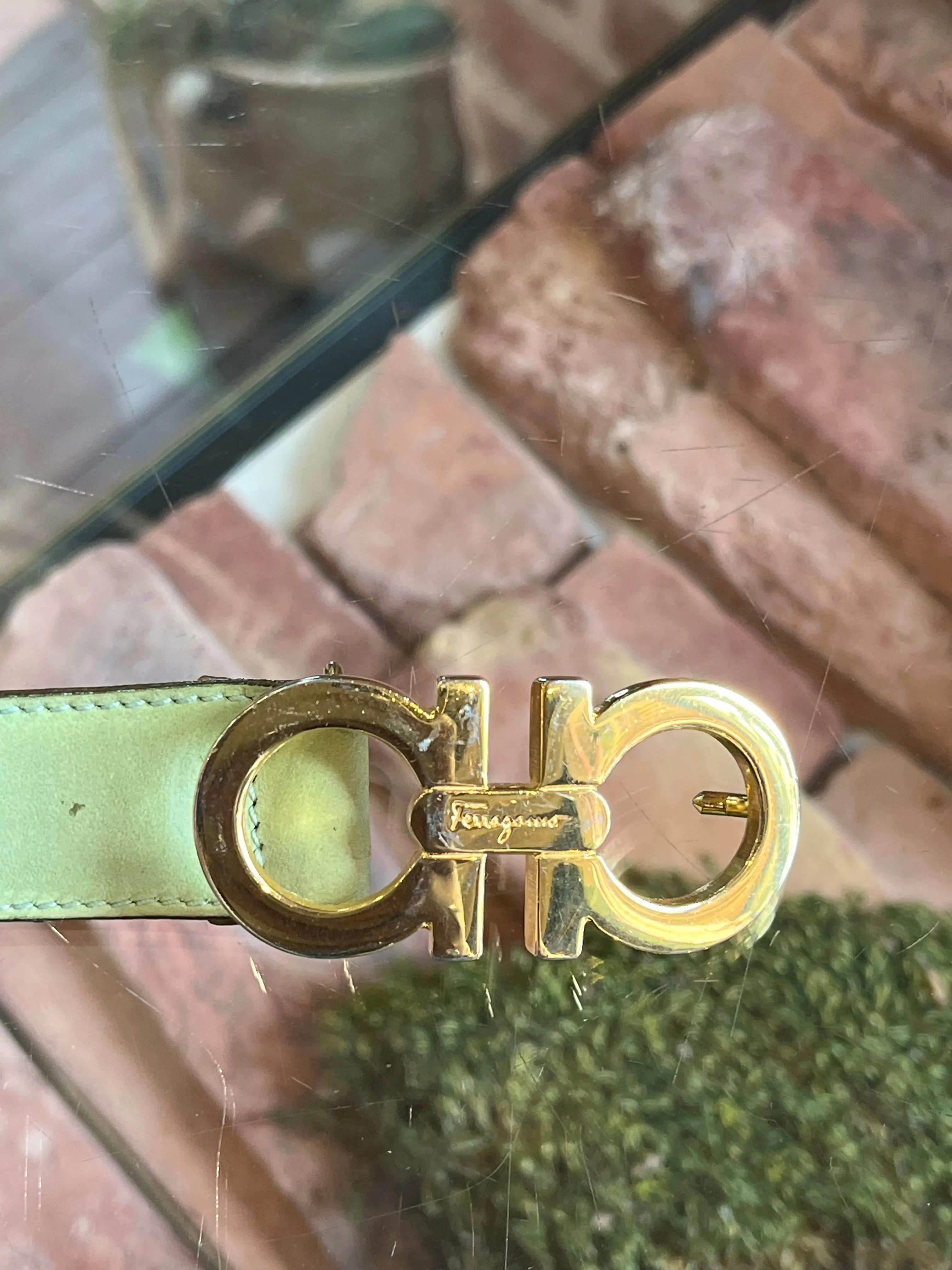 FERRAGAMO Green Suede Gancini Thin Belt Sz 70/28