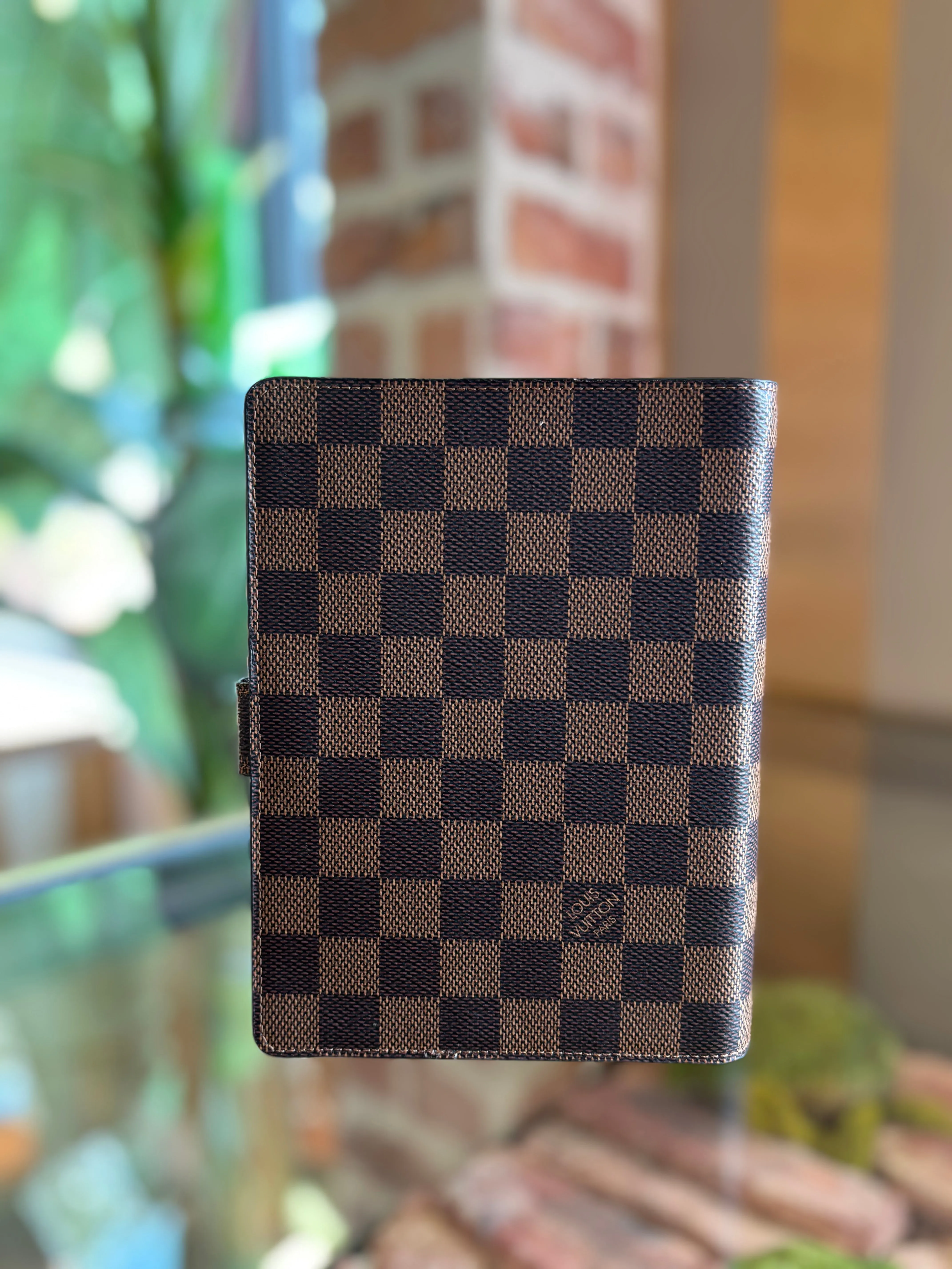 LOUIS VUITTON Damier Ebene Medium Ring Agenda Cover