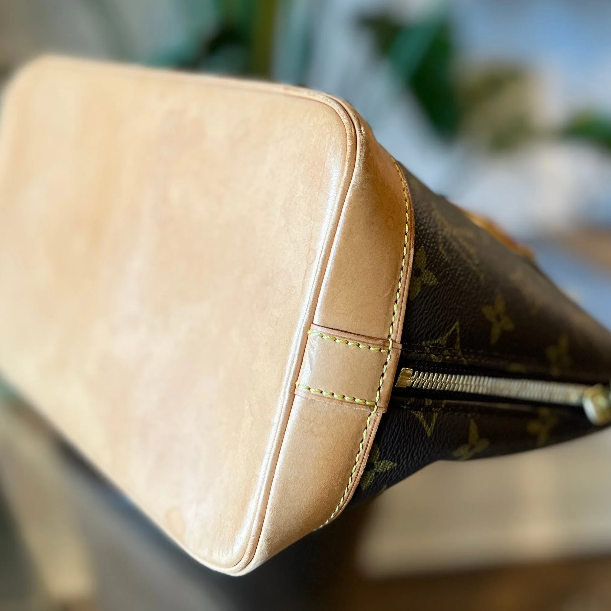 LOUIS VUITTON Vintage Monogram Alma PM Handbag