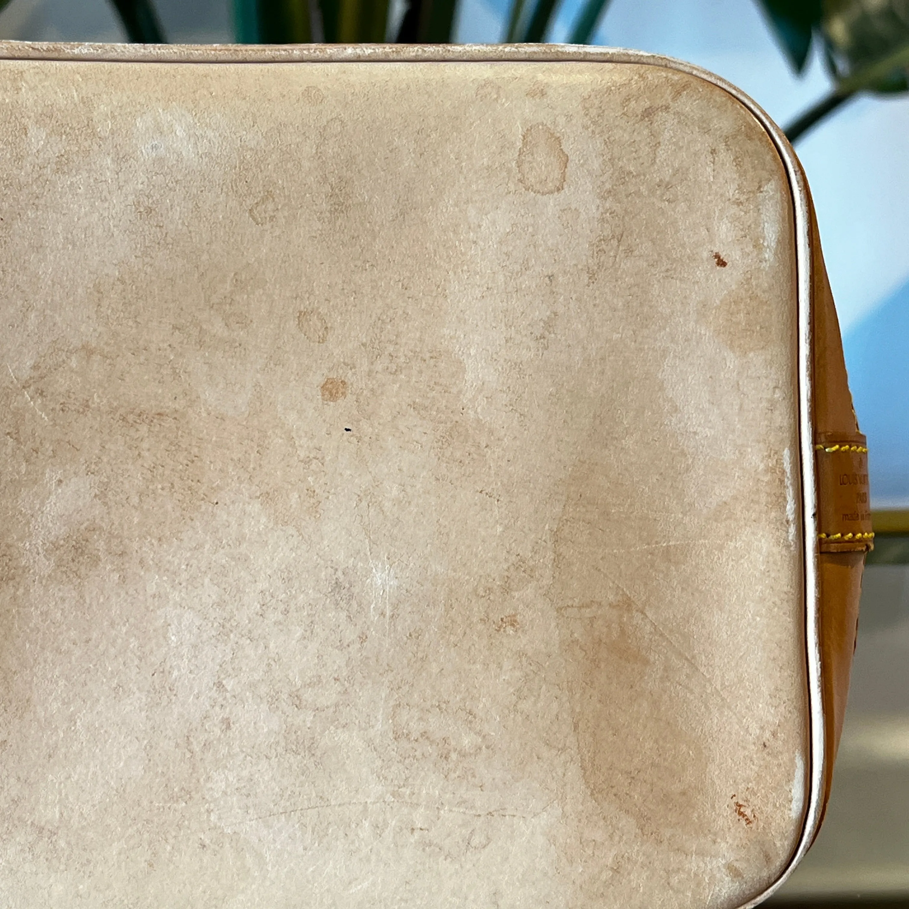 LOUIS VUITTON Vintage Monogram Alma PM Handbag