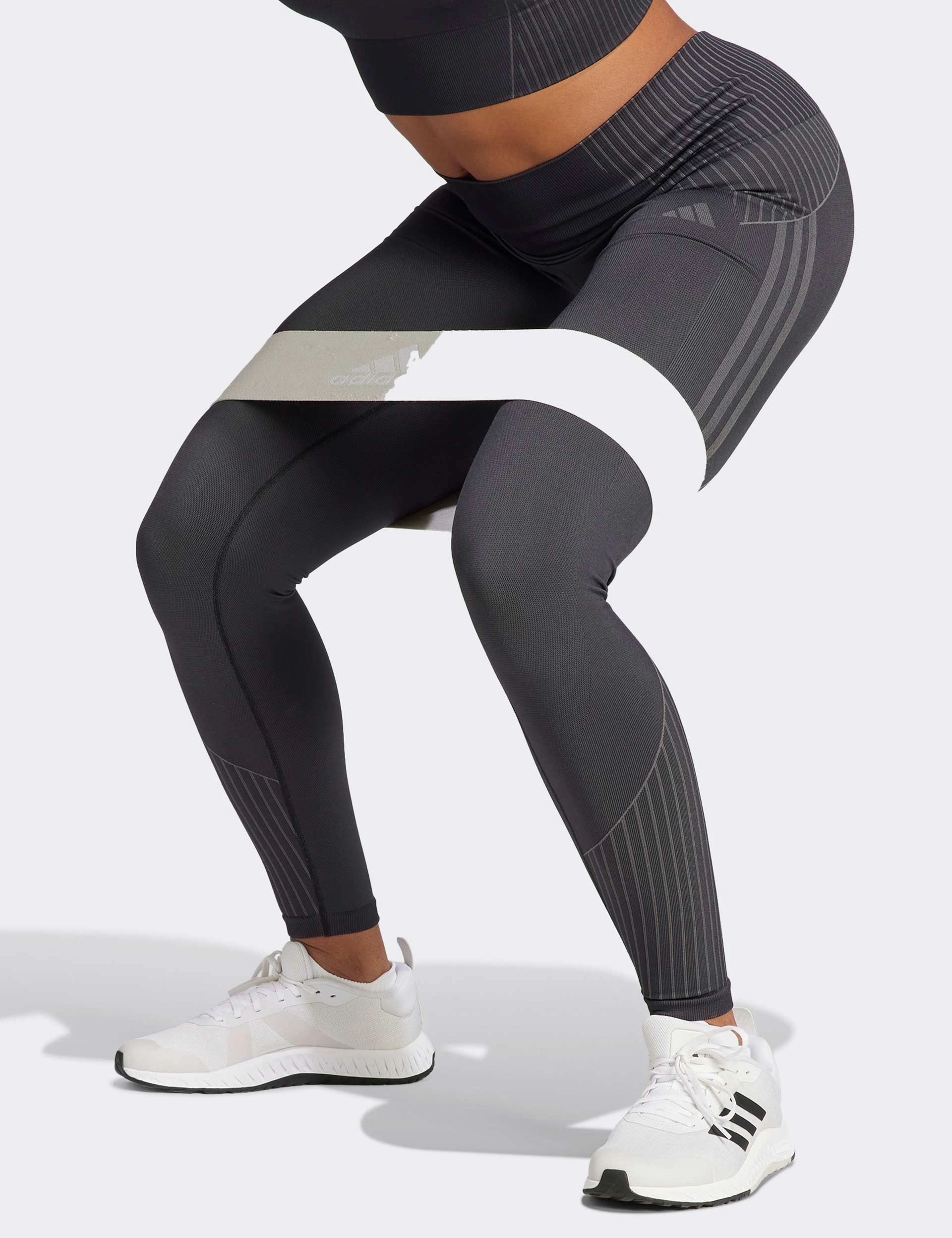 Seamless Branded 7/8 Leggings - Black