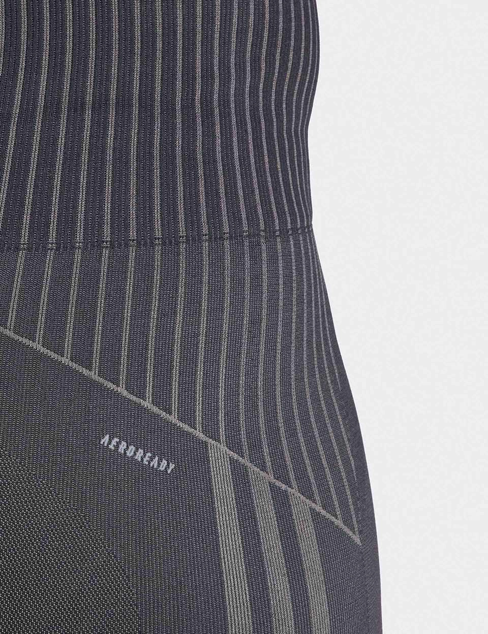 Seamless Branded 7/8 Leggings - Black