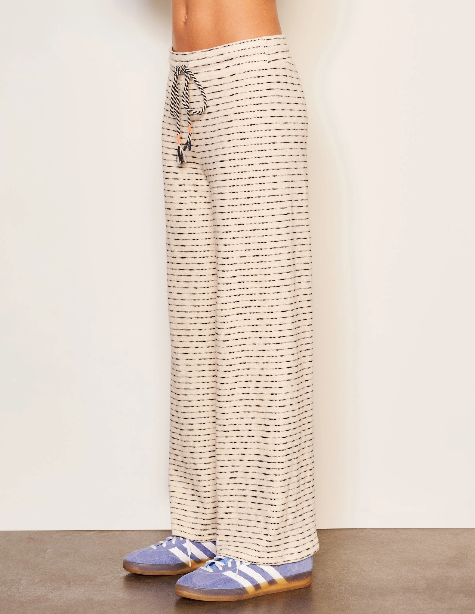 Sundry Lounge Wide Leg Pant in Oyster